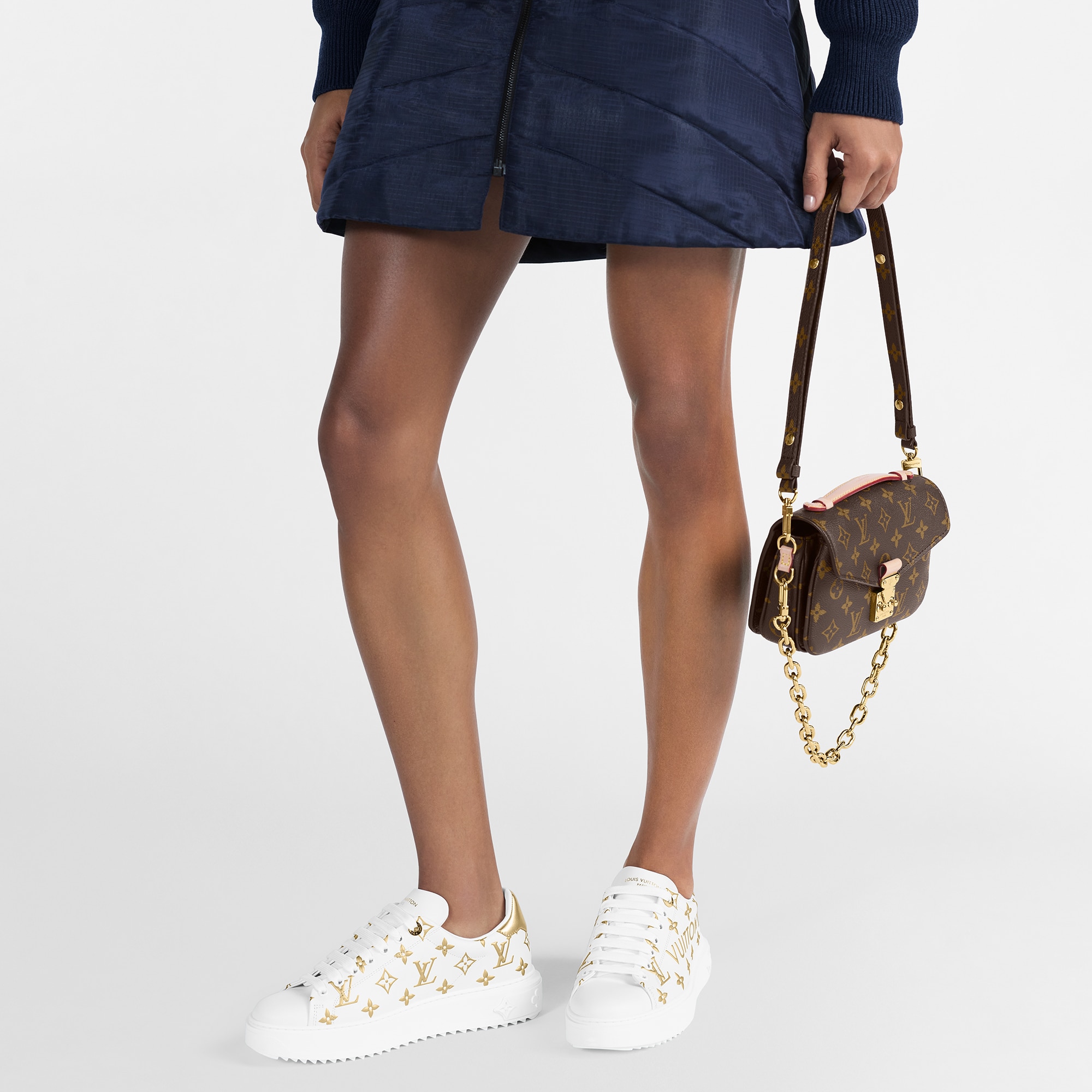 Basket louis vuitton femme best sale time out